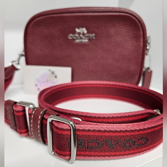 NWT COACH BURGUNDY CROSSBODY WITH THICK STRAP - Picture 3 of 3